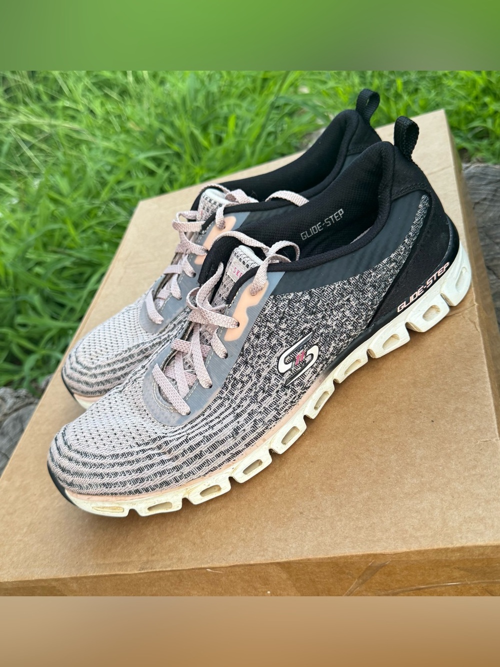 Skechers / HEAD START / Glide Step Sport / BLACK-LIGHT PINK / women shoes size10